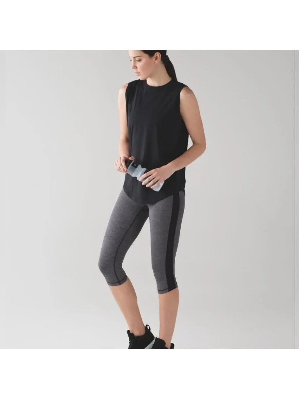 Lululemon Squad Goals Crop (17